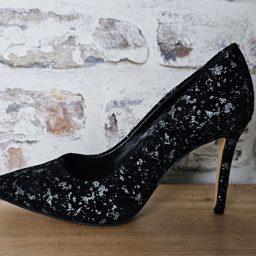 Vince Camuto High Heels. NWT.
